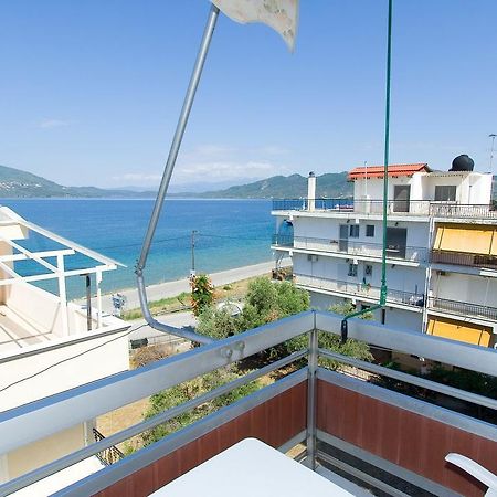 Valkaniotis Apartments Loutra Edipsou  ภายนอก รูปภาพ