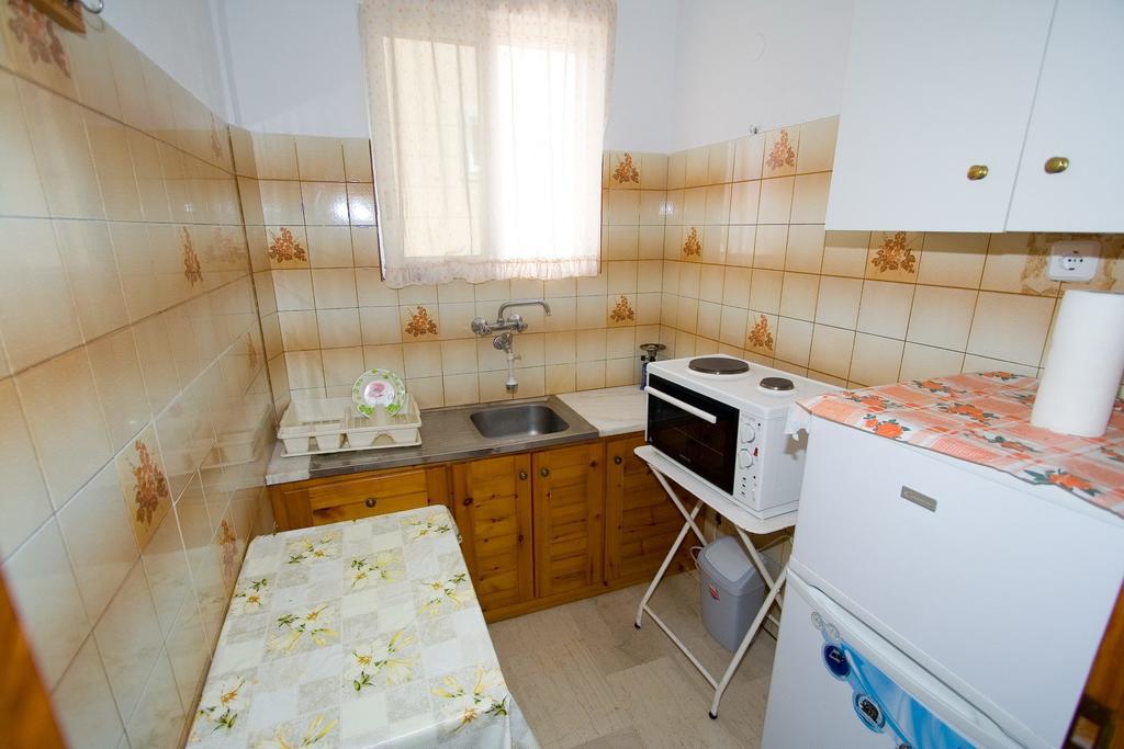 Valkaniotis Apartments Loutra Edipsou  ภายนอก รูปภาพ