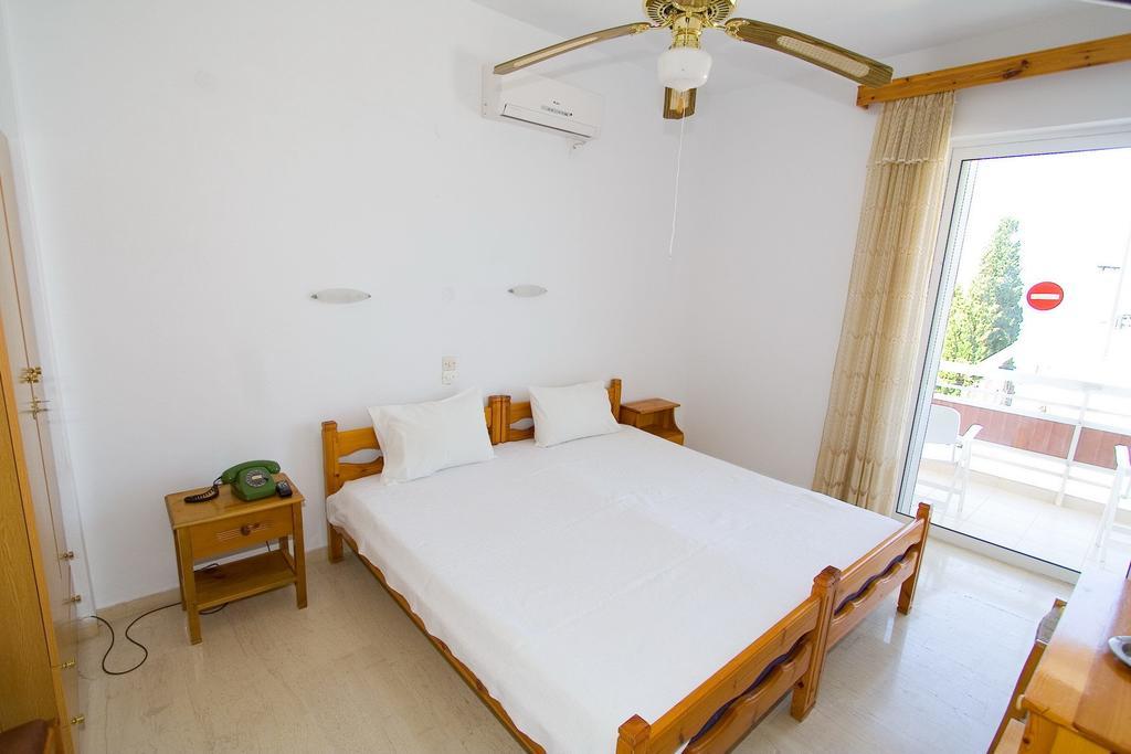 Valkaniotis Apartments Loutra Edipsou  ภายนอก รูปภาพ