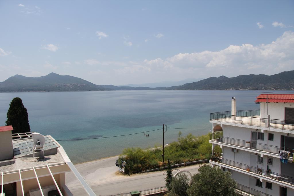 Valkaniotis Apartments Loutra Edipsou  ภายนอก รูปภาพ